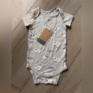 🌶️ NWT Kyte Baby Adorable Animal Print Baby Onesie. Size 12-18months